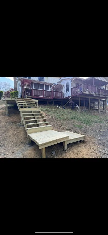 Professional garden landscaping for beautiful yards in Fairmount Heights, MD by Henriquez Mansory