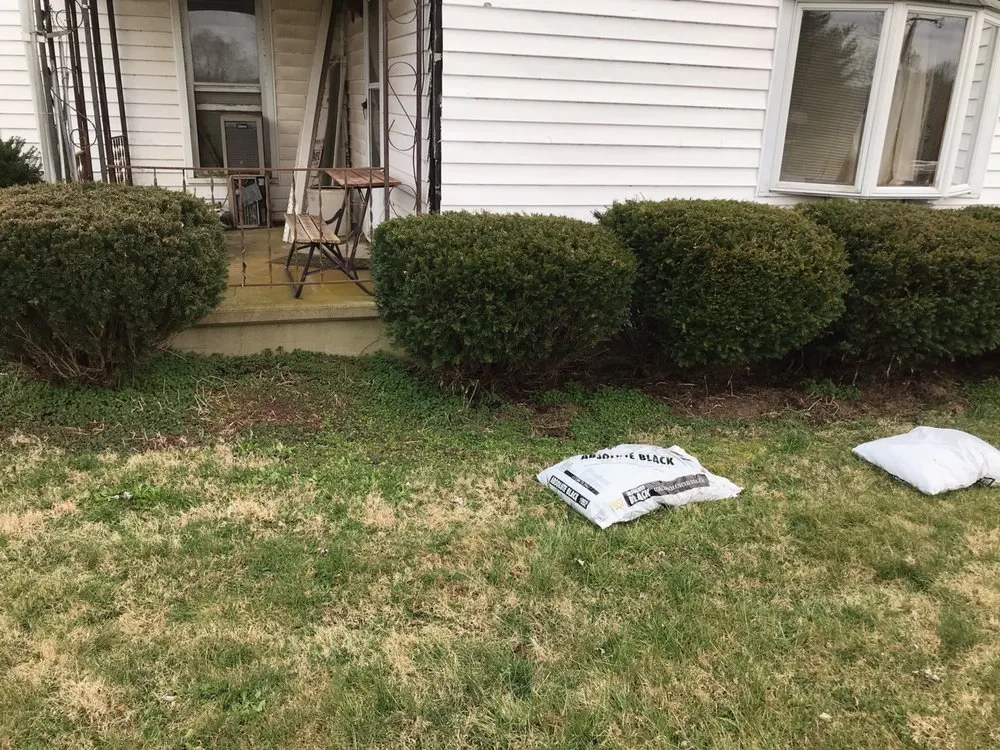 Local lawn care service in New Albany, OH by Henry and Mathis Landscaping