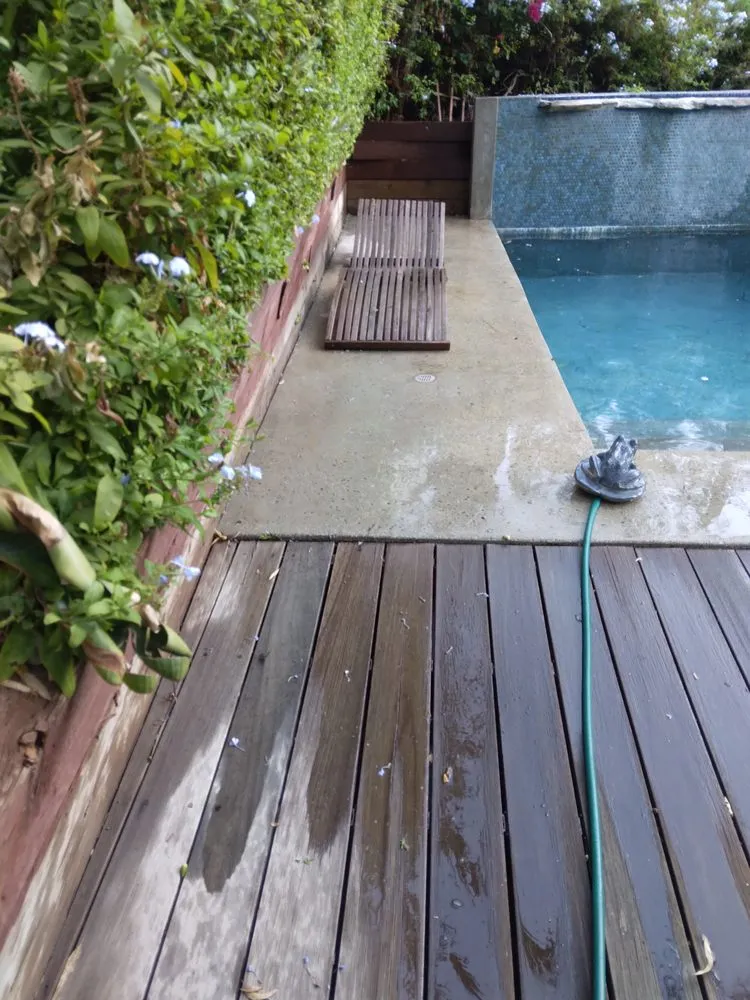 Reliable garden landscaping experts serving Los Angeles, CA - Henry Gardening