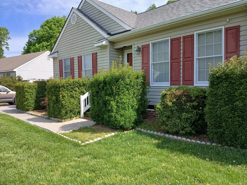 Expert garden landscaping in Petersburg, VA - Henry MB Lawn Care Service