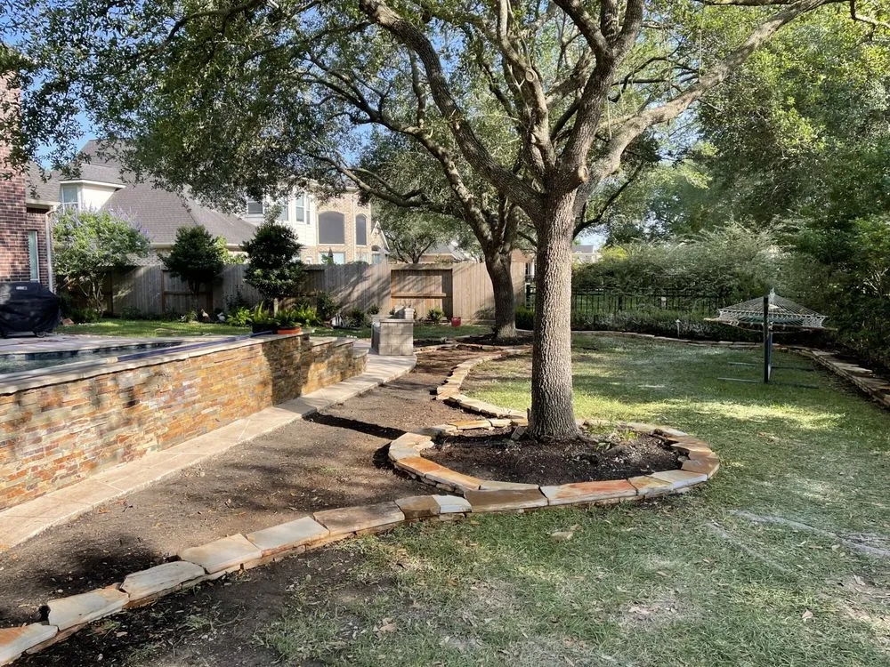 Top-rated landscape installation experts serving Cleveland, TX - Henry’s Houston Greens