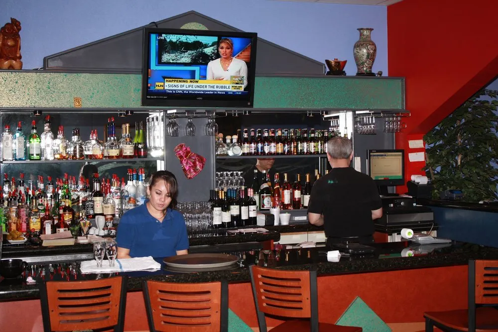 Professional lawn care service in Cleveland, TX - Henry’s Houston Greens