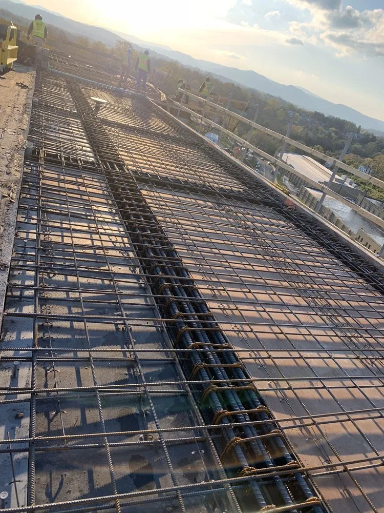 Expert lawn care service in Charlottesville, VA - Henry's Landscaping and More