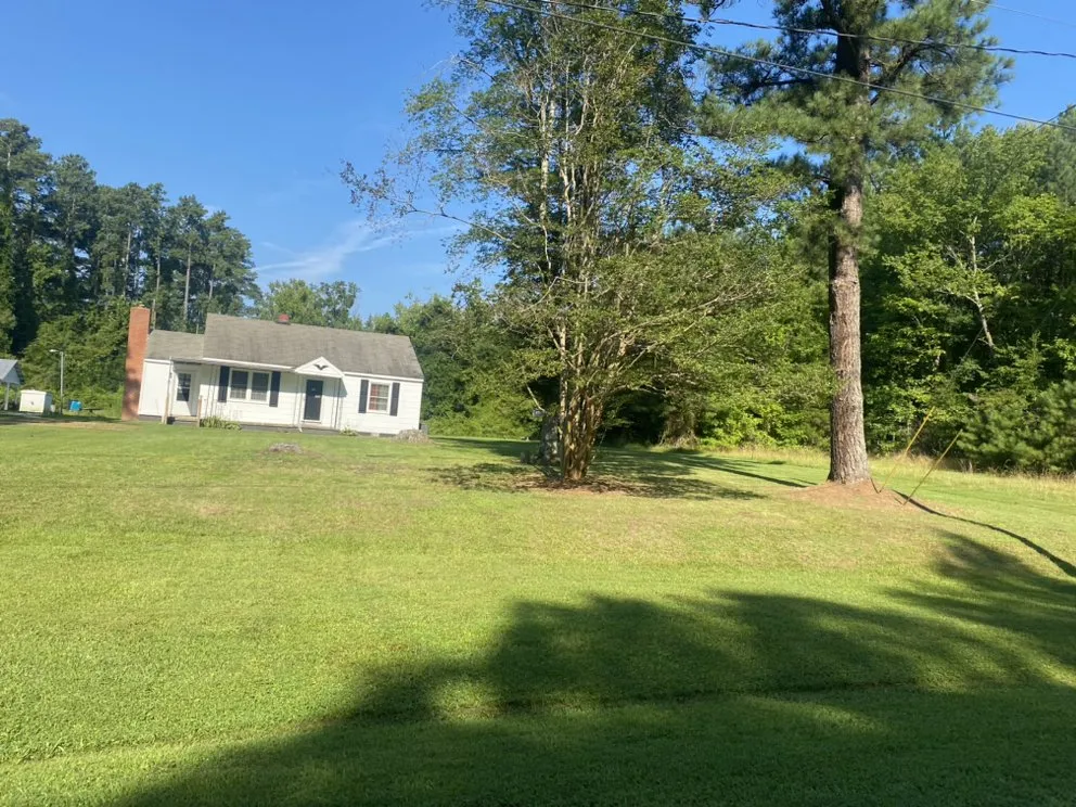 Local yard maintenance for homes in Oxford, NC by Henry’s Lawn Care & More