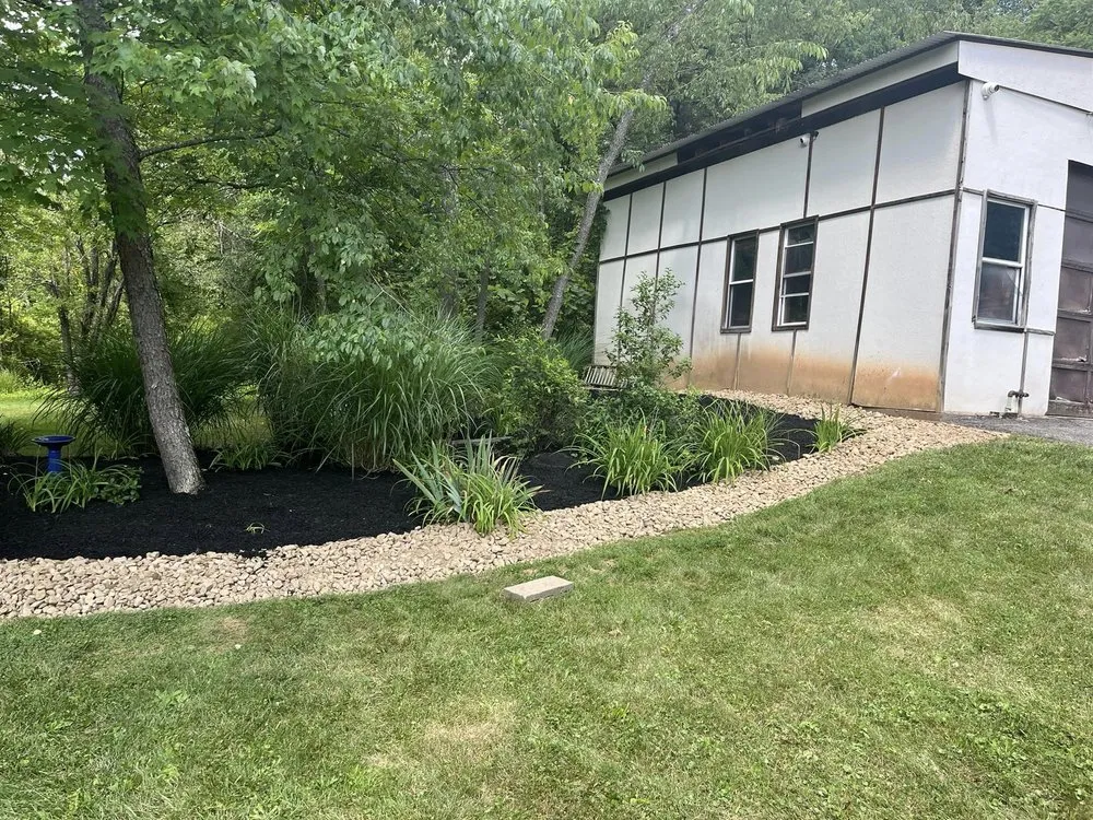 Top-rated lawn care service experts serving Gibsonia, PA - Hepp Landscaping