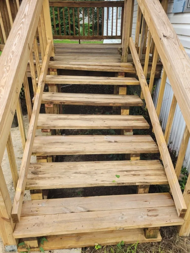 Reliable lawn care service experts serving Lakeland, FL - Her Handywork