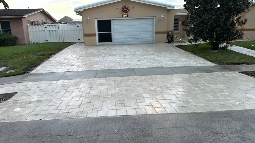 Local lawn care service for residential properties in Lighthouse Point, FL by Herbert