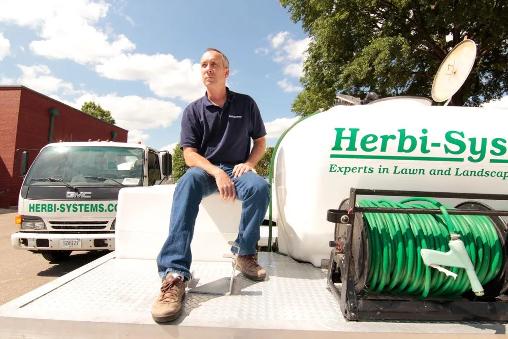 Top-rated yard maintenance for year-round maintenance across Memphis, TN - Herbi-Systems