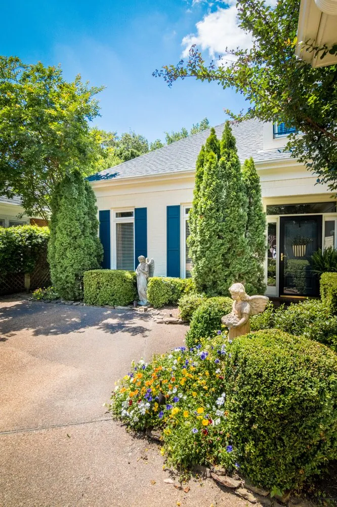 Reliable lawn mowing service in Memphis, TN - Herbi-Systems