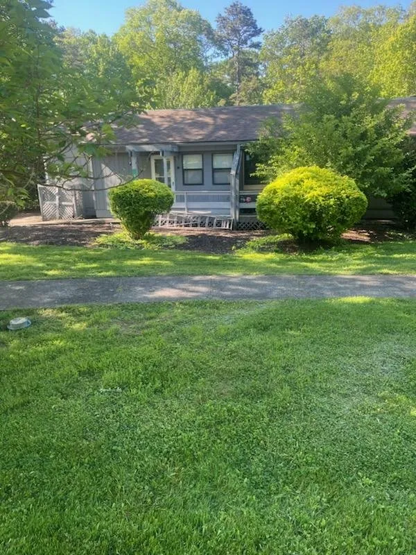 Custom landscape installation experts serving Bushkill, PA - Herbison Landscaping