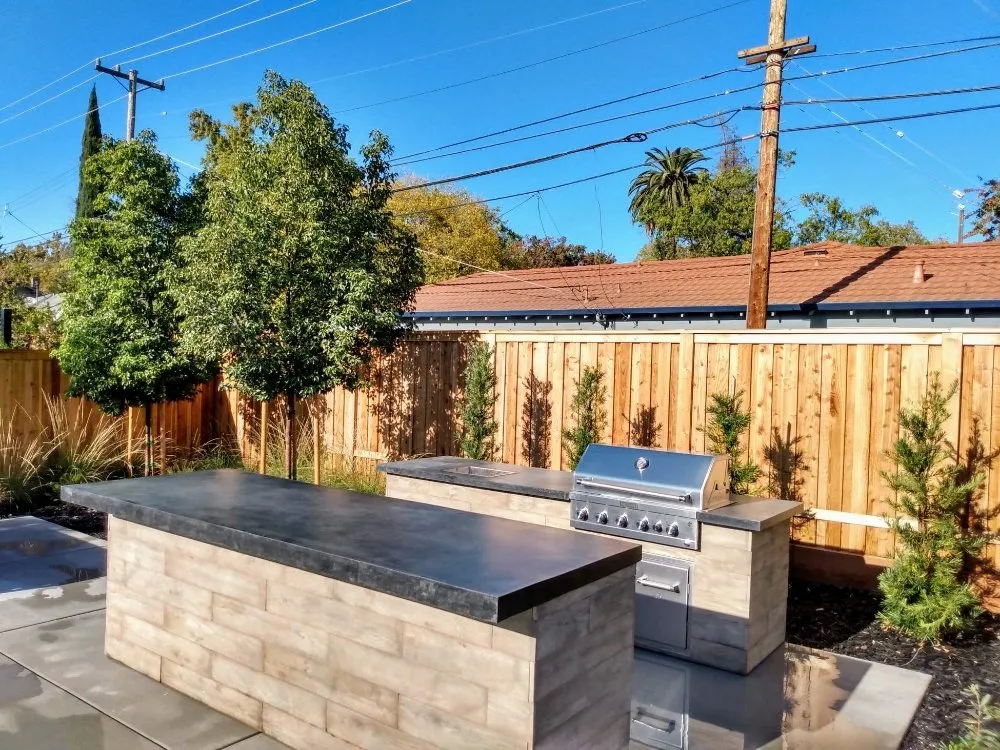 Local yard cleanup service experts serving Sacramento, CA - Hercaz Landscape