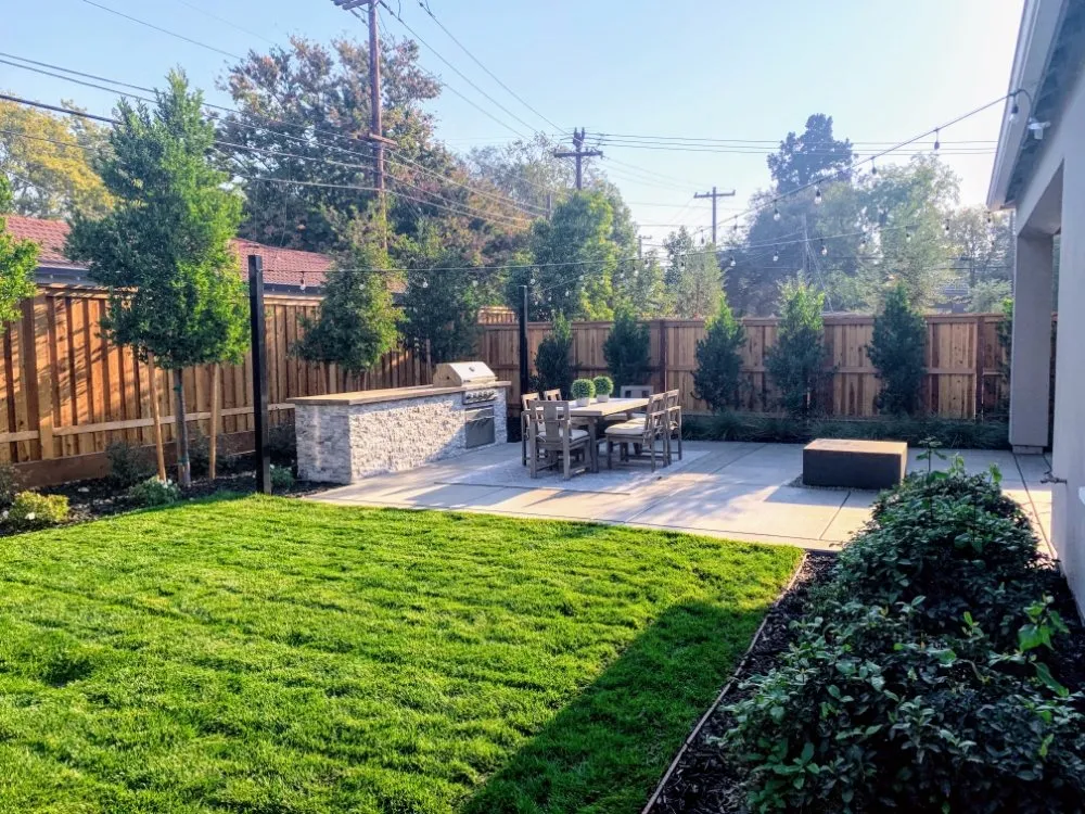 Affordable lawn mowing service in Sacramento, CA - Hercaz Landscape