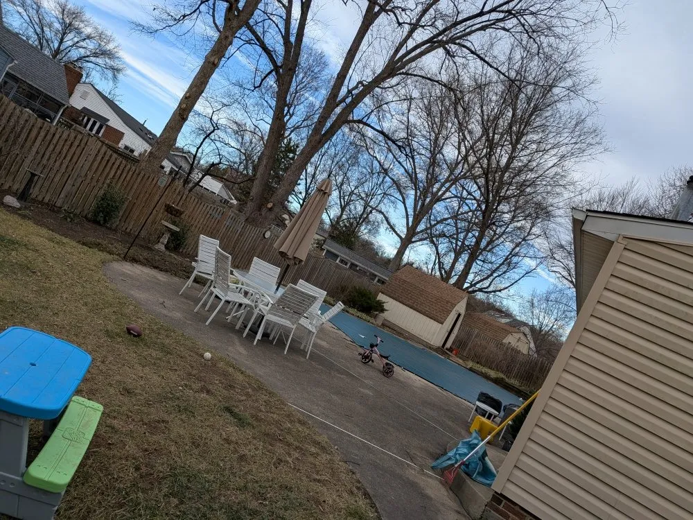 Affordable lawn care service in Woodbridge, VA by Heredia Lawn Service