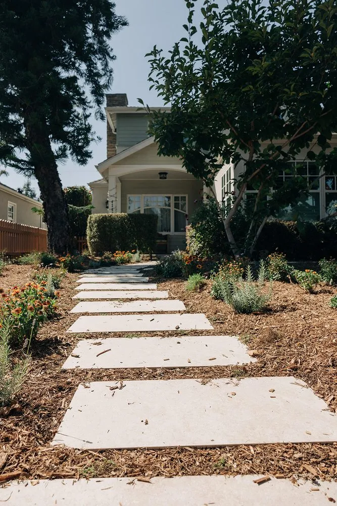 Trusted lawn care service in Los Angeles, CA - Herencia Landscaping