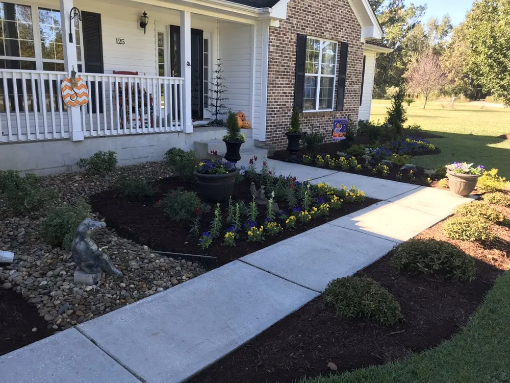Custom yard cleanup service for year-round maintenance across Conway, SC - Heritage Landscapes & Turf Management