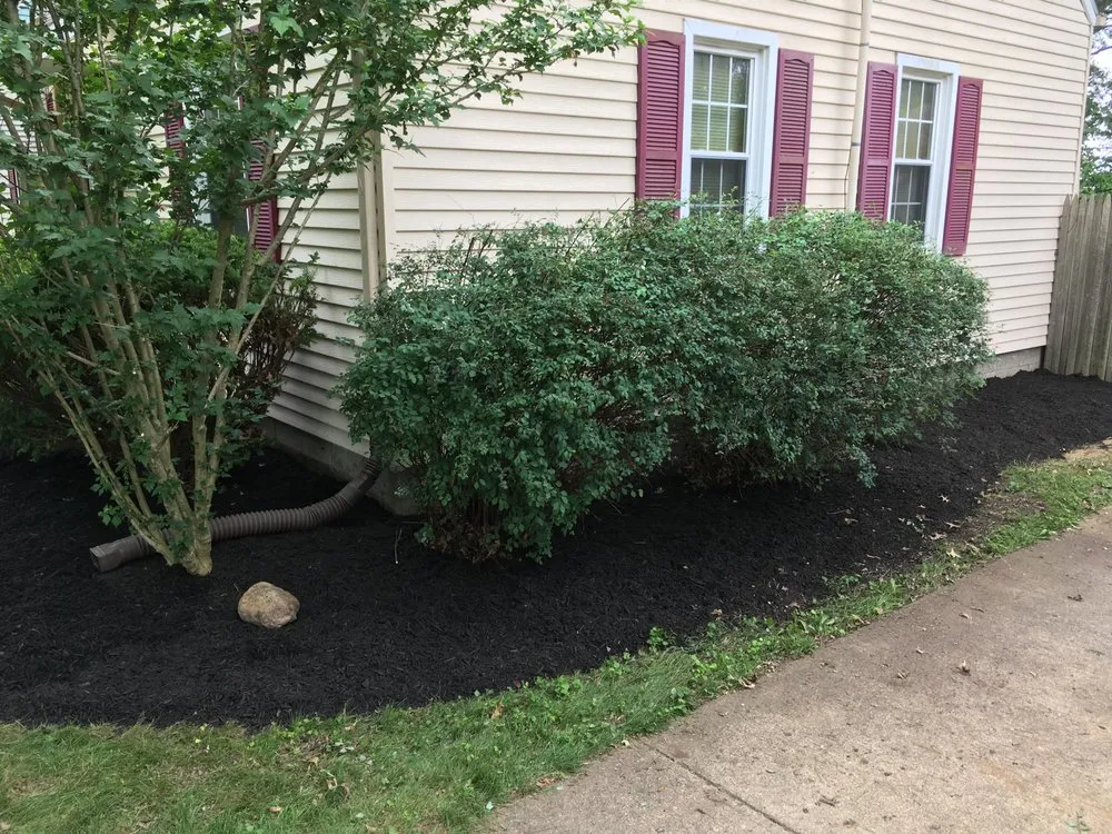Expert yard cleanup service in Middlefield, OH - Heritage Landscaping and Fencing Company, LLC