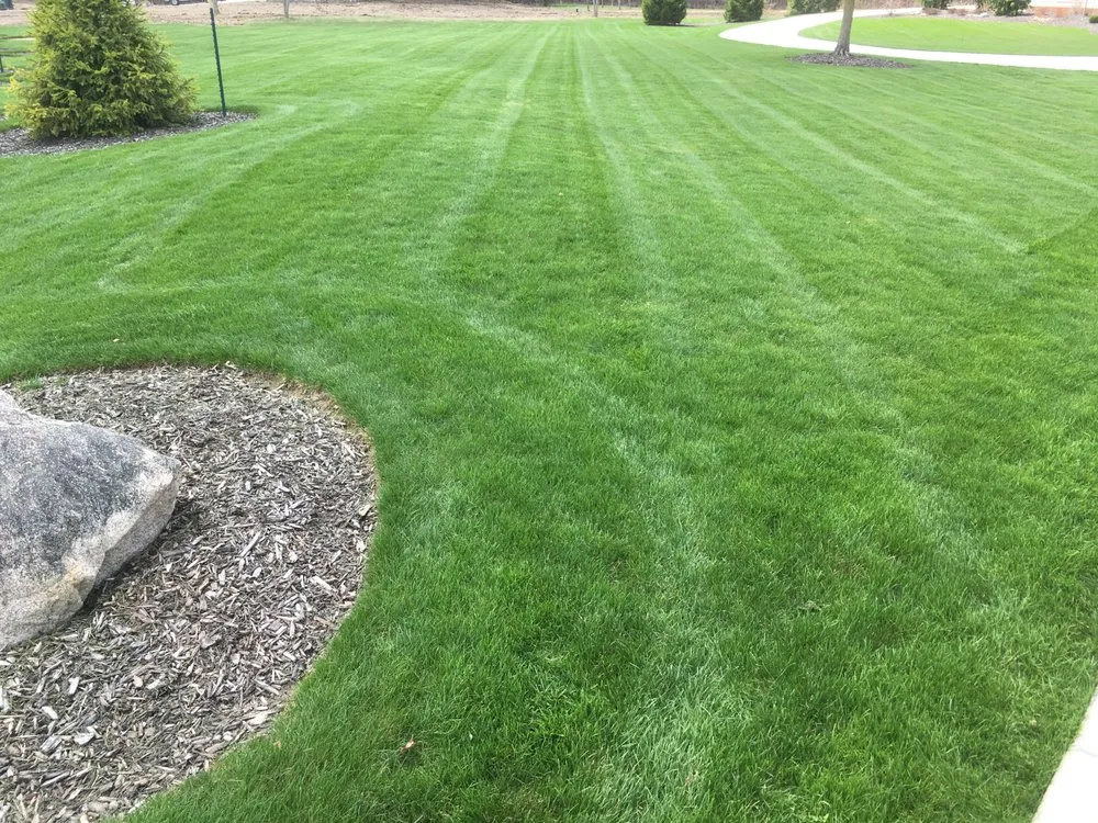 Reliable yard maintenance experts serving Middlefield, OH - Heritage Landscaping and Fencing Company, LLC