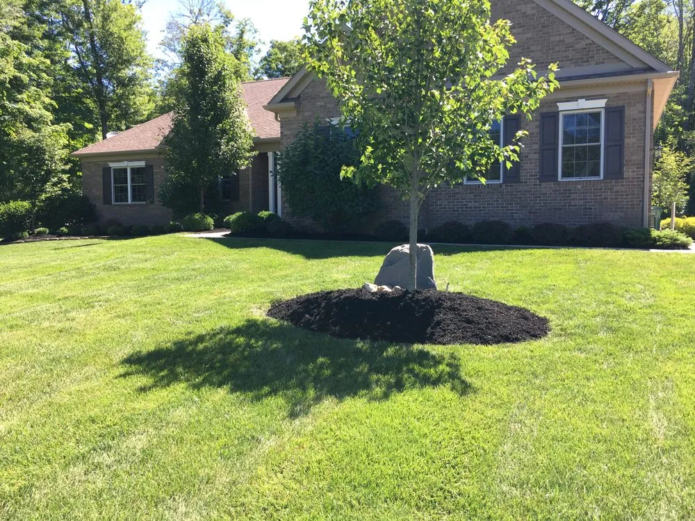 Professional garden landscaping experts serving Middlefield, OH - Heritage Landscaping and Fencing Company, LLC