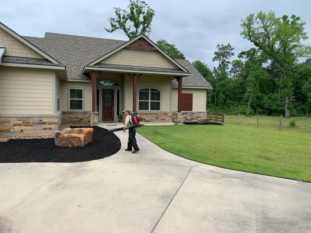 Professional outdoor landscaping experts serving Conroe, TX - Heritage Landscaping