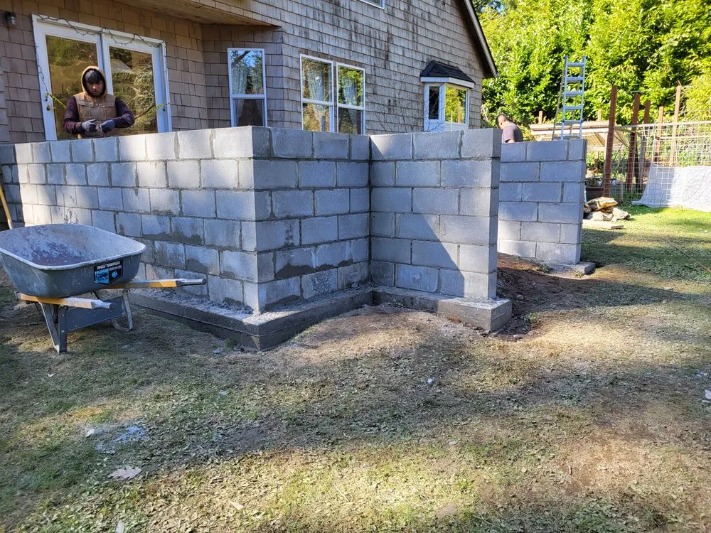 Reliable garden landscaping experts serving Poulsbo, WA - Heritage Landscaping Fence & Deck