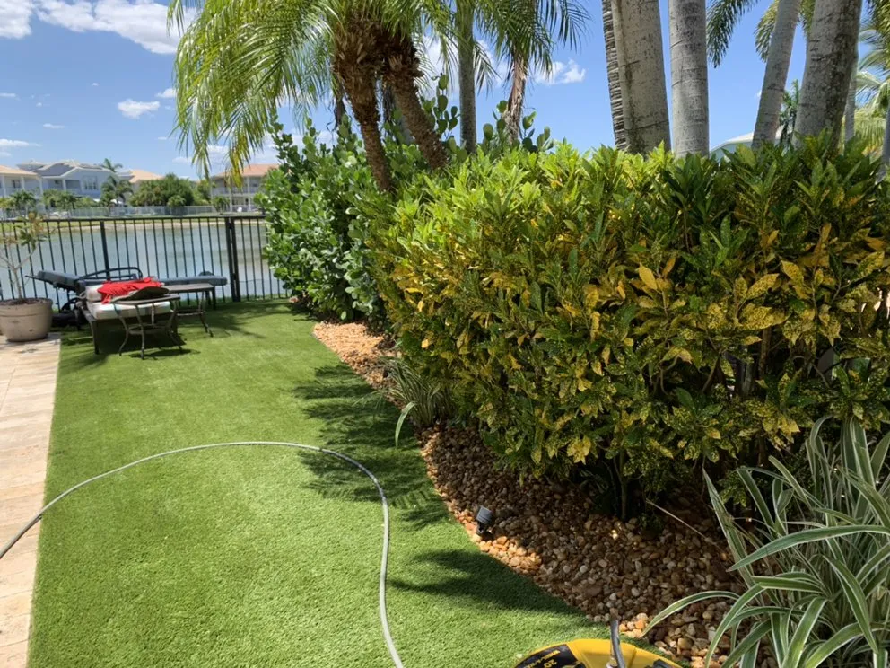 Local yard cleanup service experts serving Lake Worth, FL - Herlindo's Empire