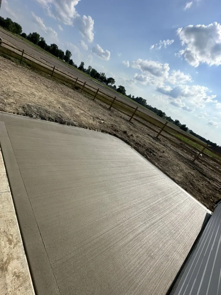 Professional landscape installation in Toledo, OH - Hermanos Concrete