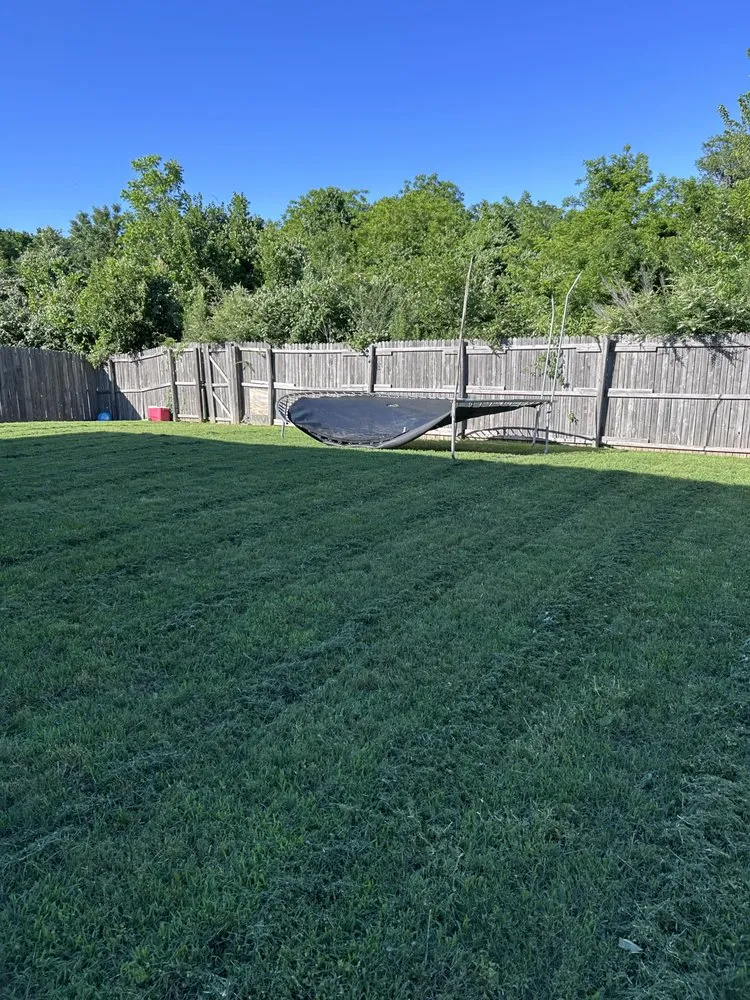 Top-rated residential landscaping in Cedar Hill, TX by Hermano’s Lawn Care