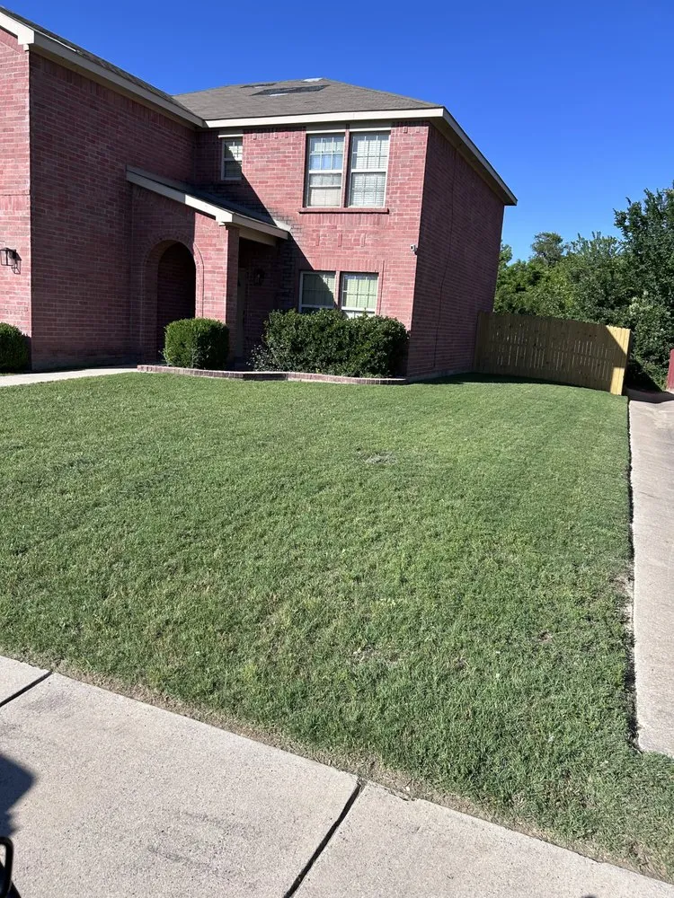 Expert outdoor landscaping for homes in Cedar Hill, TX by Hermano’s Lawn Care