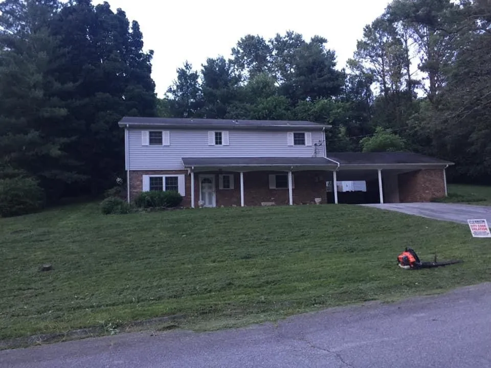 Top-rated residential landscaping experts serving Morristown, TN - Hermanos Pedraza's Lawn Care and More