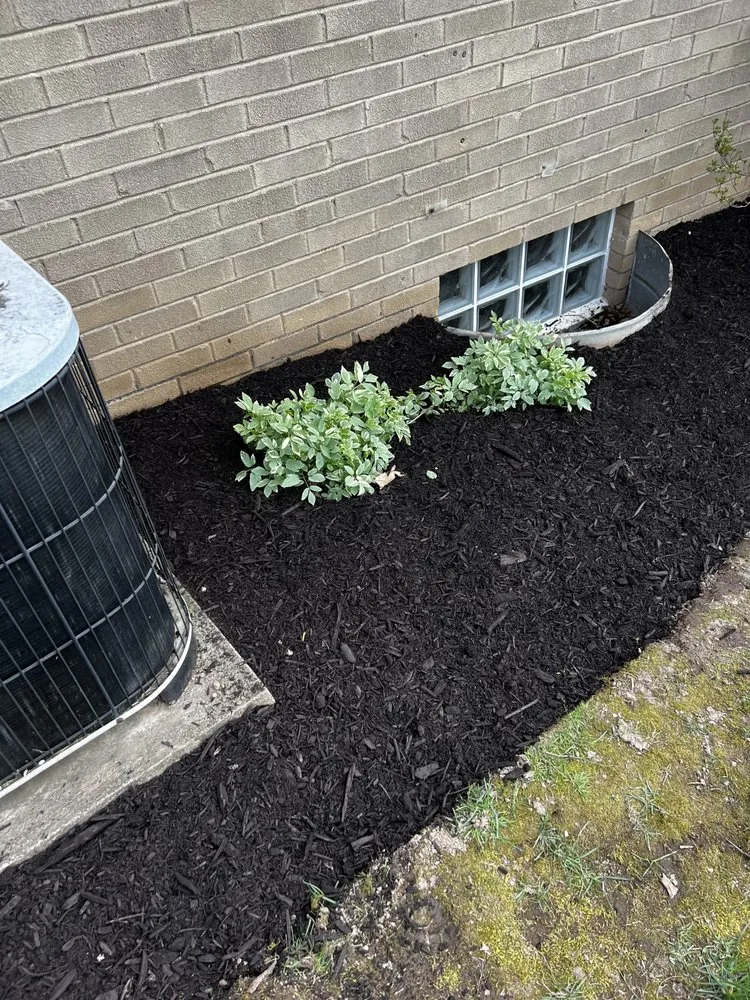 Expert lawn mowing service in Canton, OH - Hermick Lawn Maintenance