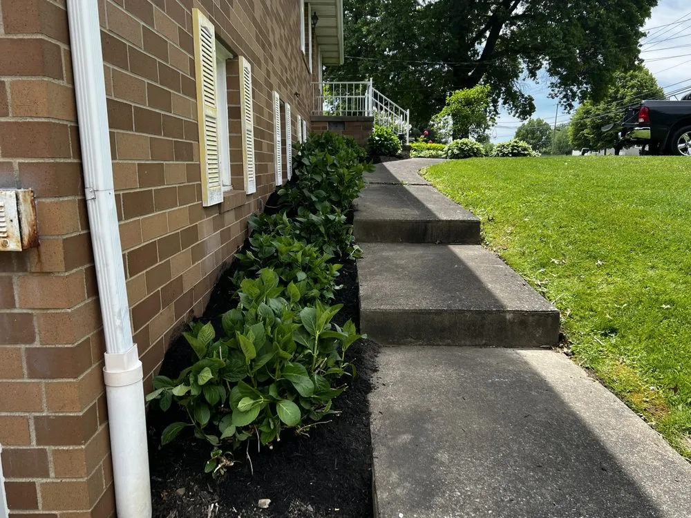 Trusted garden landscaping experts serving Canton, OH - Hermick Lawn Maintenance
