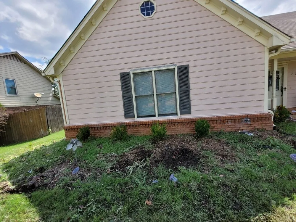 Trusted yard cleanup service for outdoor upgrades in Memphis, TN by Hermosa Landscapes