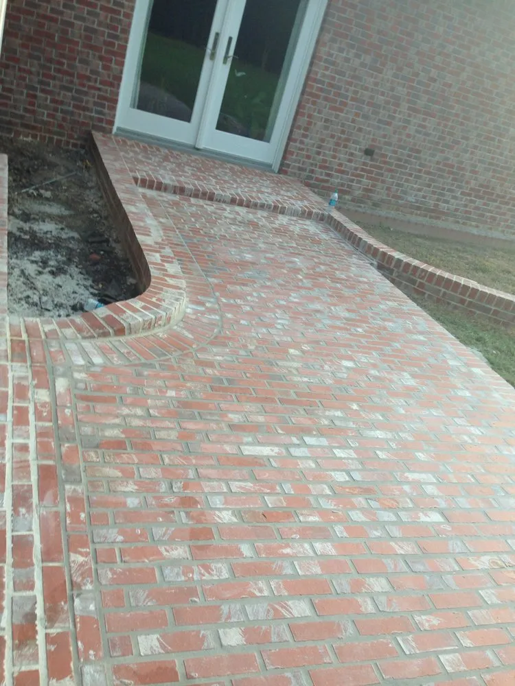 Affordable yard cleanup service experts serving Athens, AL - Hernandez Brick And Masonry