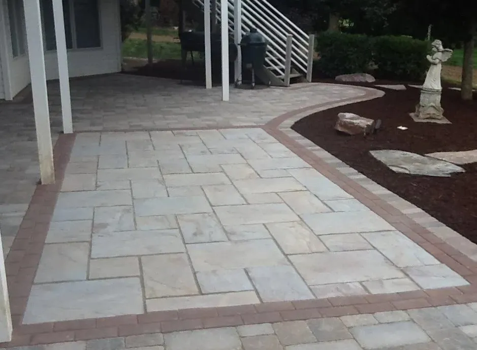 Top-rated landscape installation in Rockford, IL by Hernandez Brothers