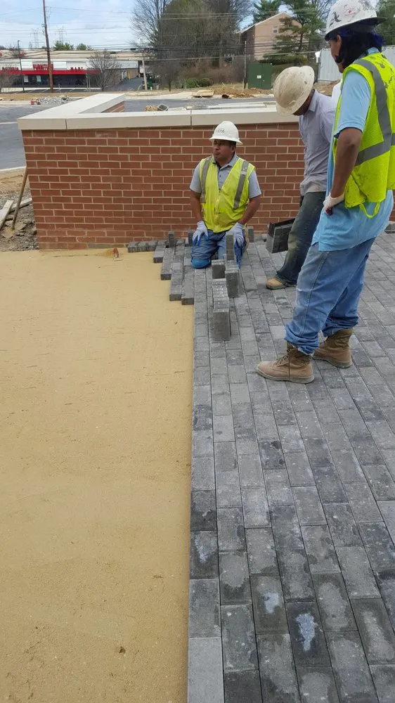 Professional garden landscaping near you across Rockville, MD - Hernandez Company