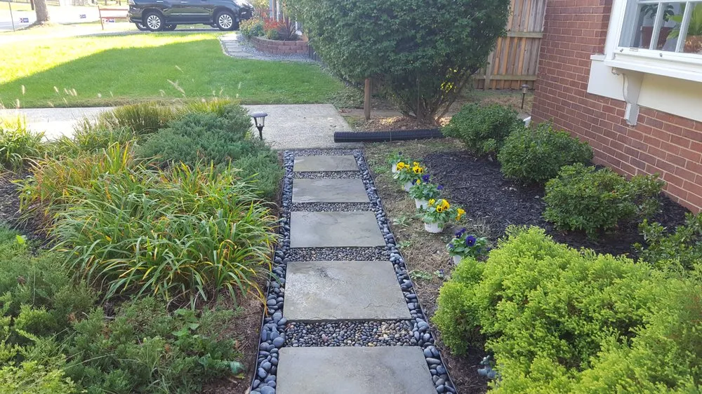 Trusted lawn care service experts serving Rockville, MD - Hernandez Company