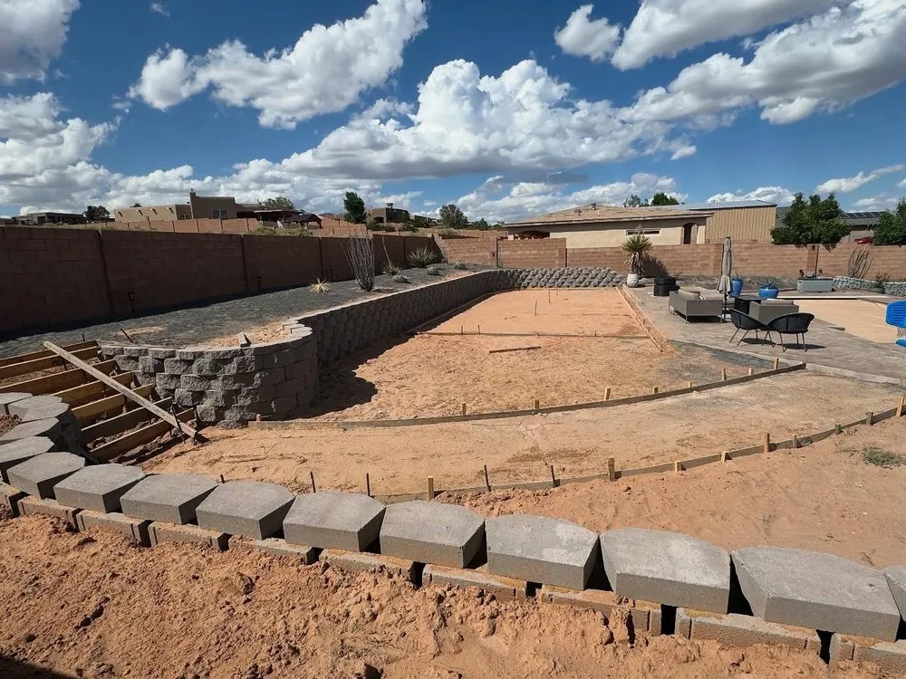 Professional yard maintenance in Albuquerque, NM by Hernandez Concrete