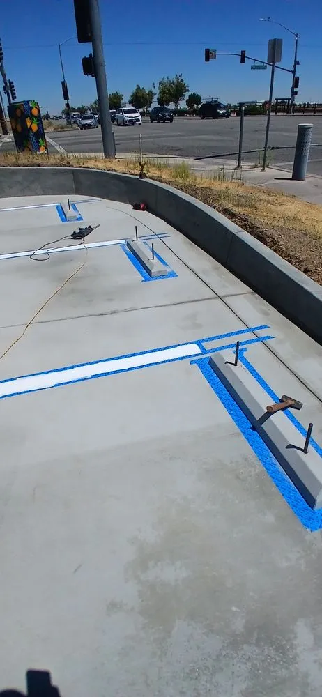 Custom outdoor landscaping in San Bernardino, CA by Hernandez Construction & Landscaping