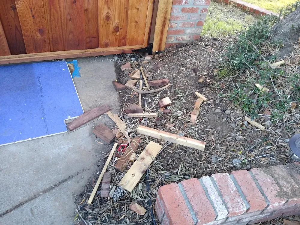 Custom garden landscaping in San Jose, CA by Hernandez Garden Service