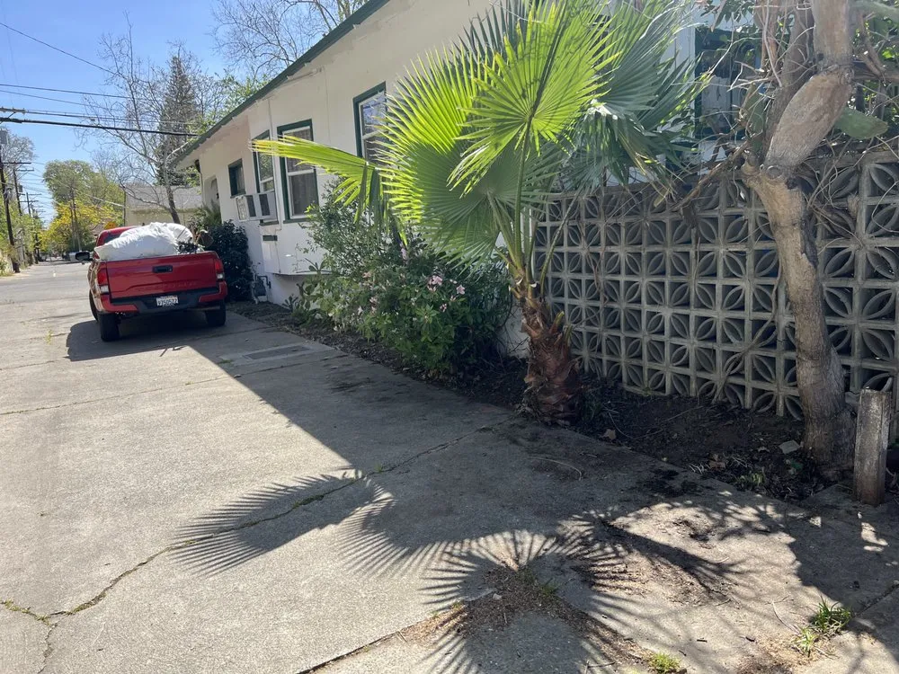 Trusted lawn mowing service experts serving West Sacramento, CA - Hernandez Gardening
