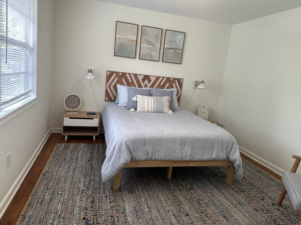 Professional yard maintenance experts serving Thunderbolt, GA - Hernandez Group Clean Services