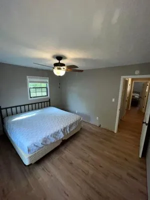 Hernandez Handy Services Logo