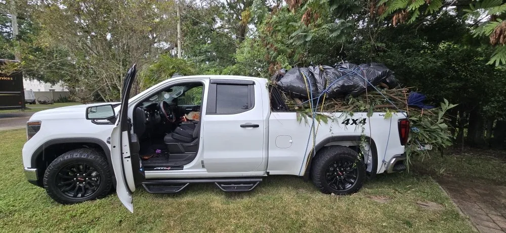 Top-rated yard maintenance for residential properties in Winter Park, FL by Hernandez Home & Landscaping Solutions