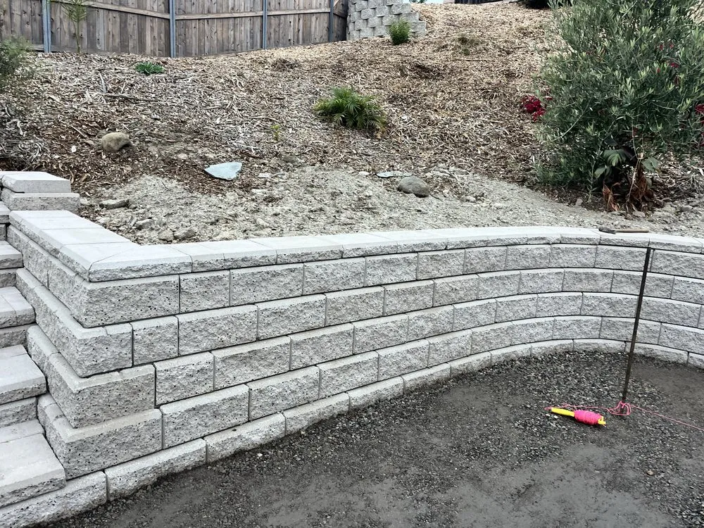 Reliable lawn mowing service in Santa Maria, CA - Hernandez Landscape & Maintenance