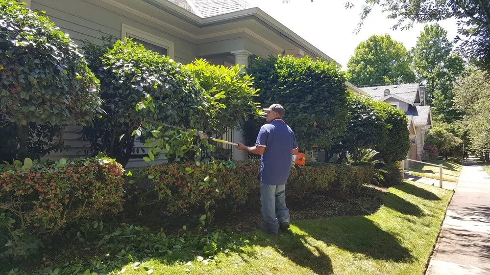Professional garden landscaping in Beaverton, OR - Hernandez Landscape