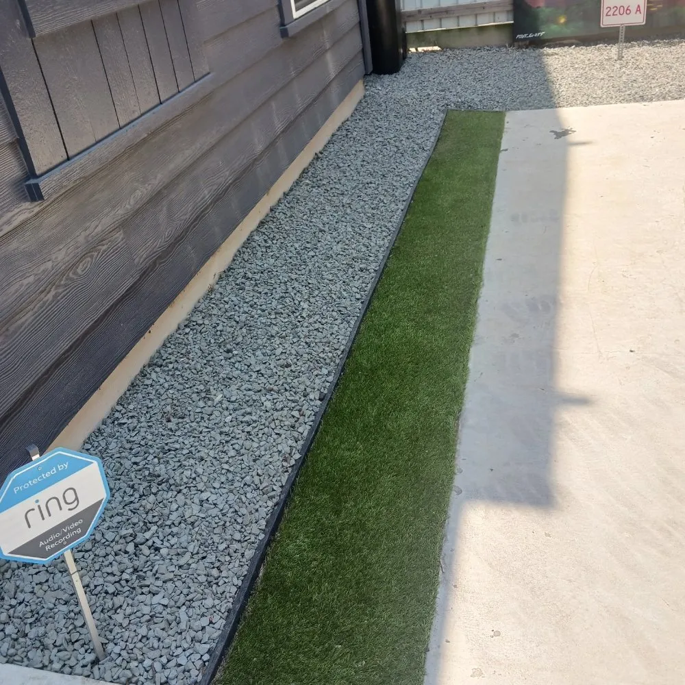 Professional lawn care service for beautiful yards across Houston, TX - Hernandez Landscape