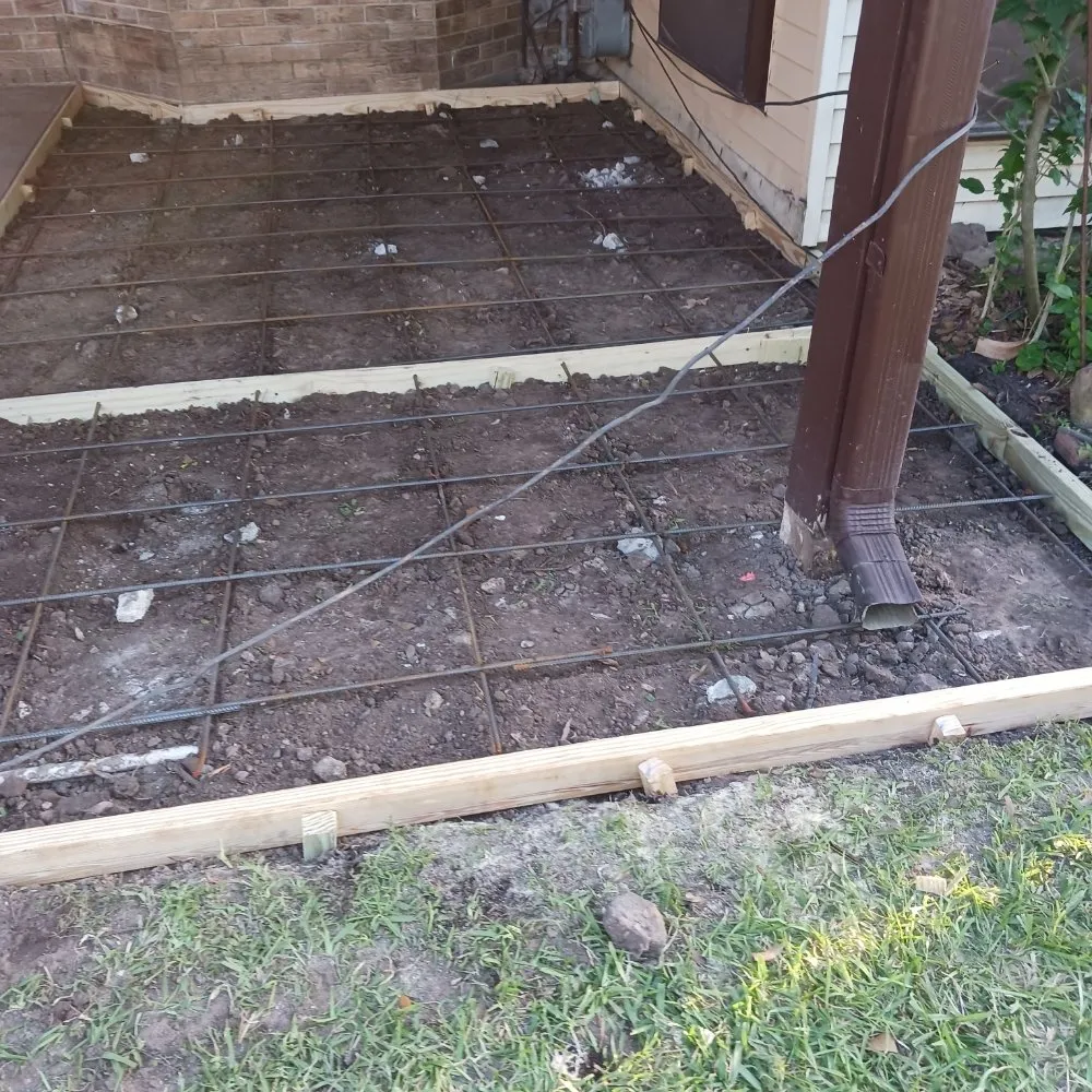 Professional outdoor landscaping in Houston, TX by Hernandez Landscape