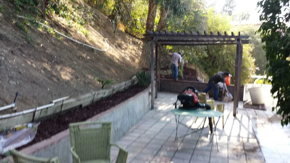 Expert garden landscaping experts serving Los Angeles, CA - Hernandez Landscape