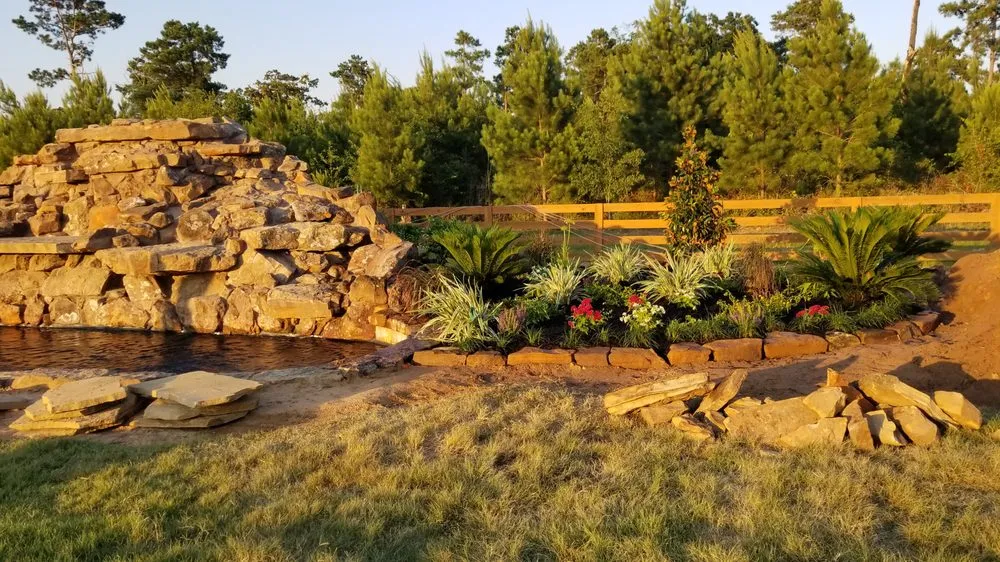 Expert yard cleanup service experts serving Magnolia, TX - Hernandez Landscaping & Garden Design