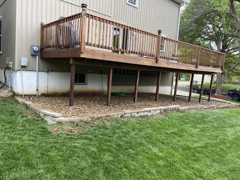 Top-rated yard cleanup service near you across Lenexa, KS - Hernandez Landscaping & Tree